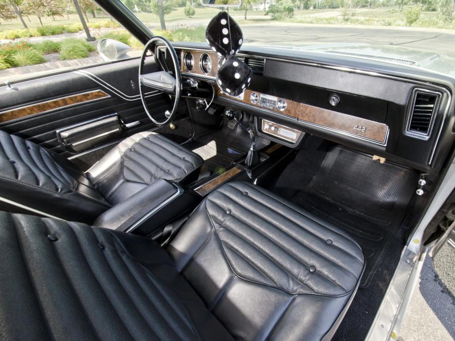  Oldsmobile 442 Holiday Coupe 1970 года  (фото 8 из 12)